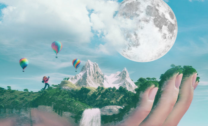 moon with hot air balloons